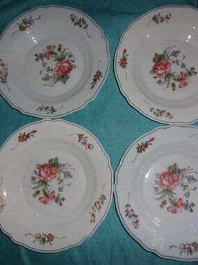 4-Arcopal France PROVINCIAL Rim Soup Pasta Bowl White Milk Glass scallop edge